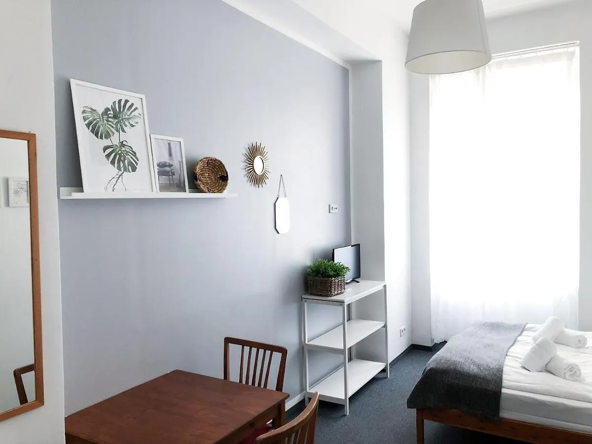 Pension Absolut Berlin 2*,  Germany