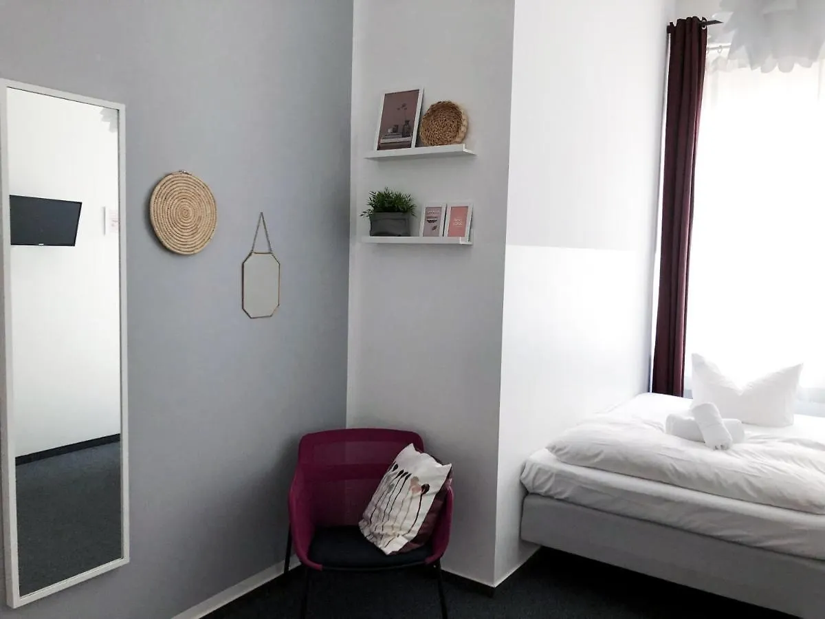 Pension Absolut Berlin 2*,  Germany