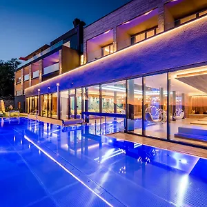 Huettenhof - Wellnesshotel & Luxus-bergchalets - Adults Only Hotel Grainet