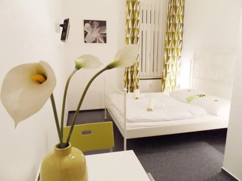 Pension Absolut Berlin 2*,