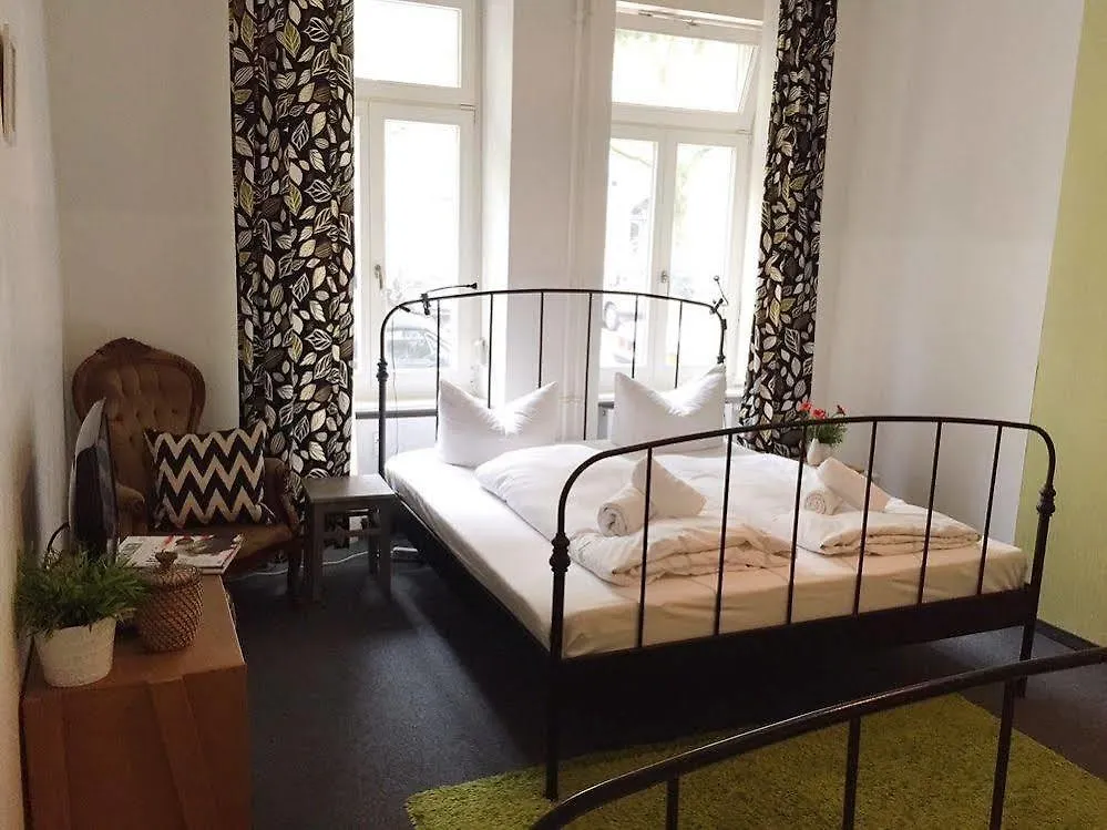 Pension Absolut Berlin Guest house