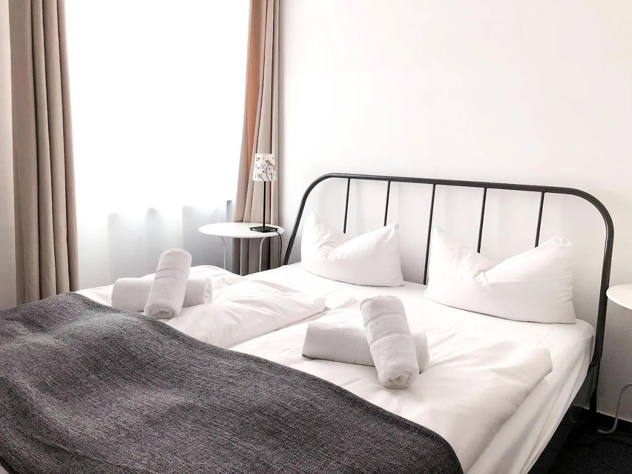 Pension Absolut Berlin Guest house