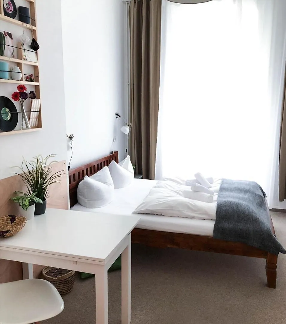 Pension Absolut Berlin 2*,  Germany