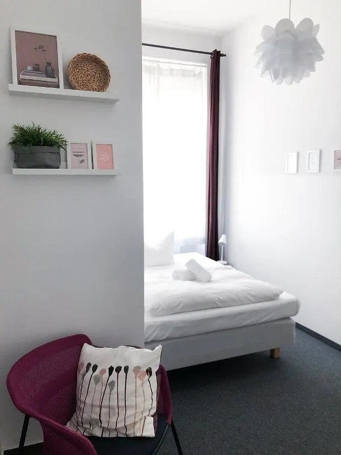 Pension Absolut Berlin 2*,